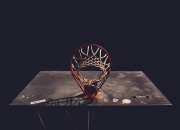 爱游戏-绿茵烽火燃珠江，南粤雄狮欧冠级对决强势驯牛