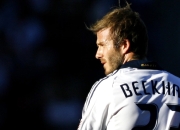 爱游戏下载-悲喜两极，同一夜晚，威尔士险胜的狂喜与加维接管比赛的锐利