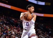 爱游戏-太阳队突破性取胜，球队士气大振