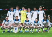 爱游戏官网-英格兰队凭借凯恩的进球晋级下一阶段