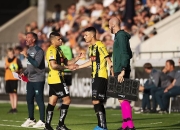 爱游戏官网-萨尔加多主场惨败，保级形势严峻