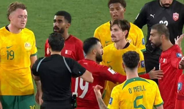 精彩的比赛中某队表现得犹如雪上加霜的简单介绍