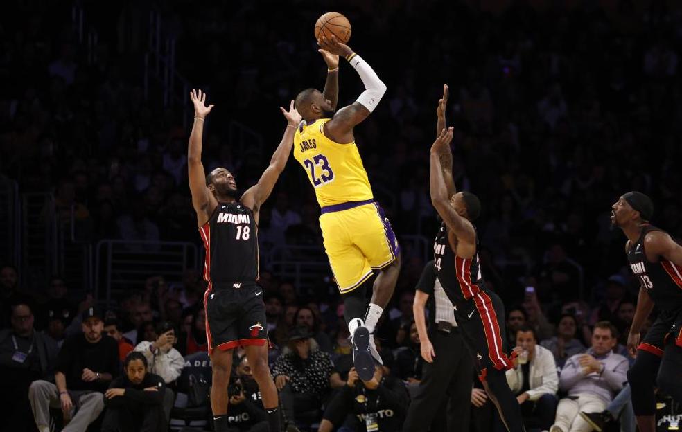 湖人总决赛首战大胜热火,取得领先的简单介绍 湖人总决赛首战大胜热火,取得领先的简单介绍