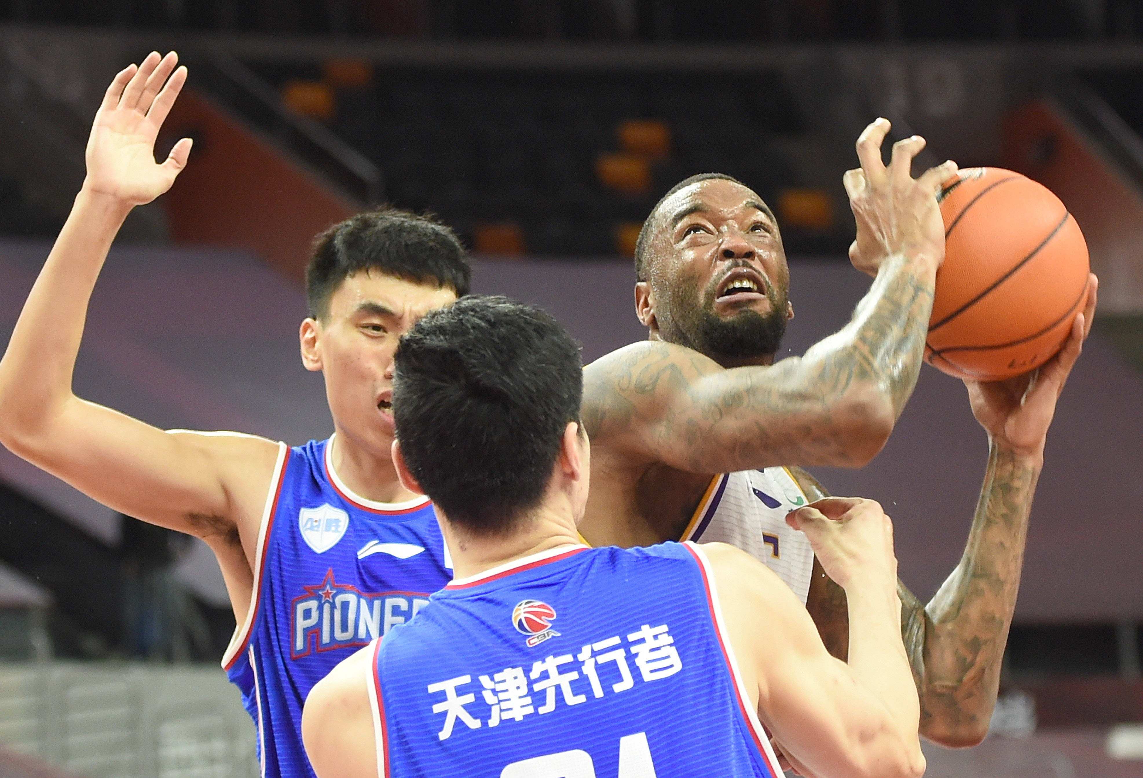 江苏男篮客场取得胜利，实力不容小觑