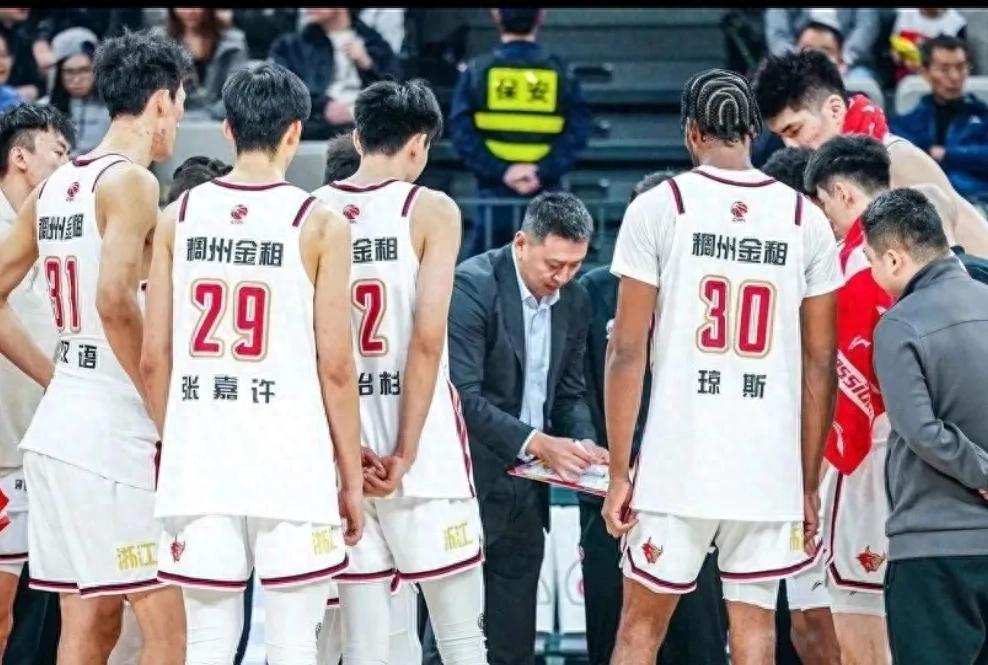 关于江苏篮球联赛火爆进行，引发热烈讨论的信息