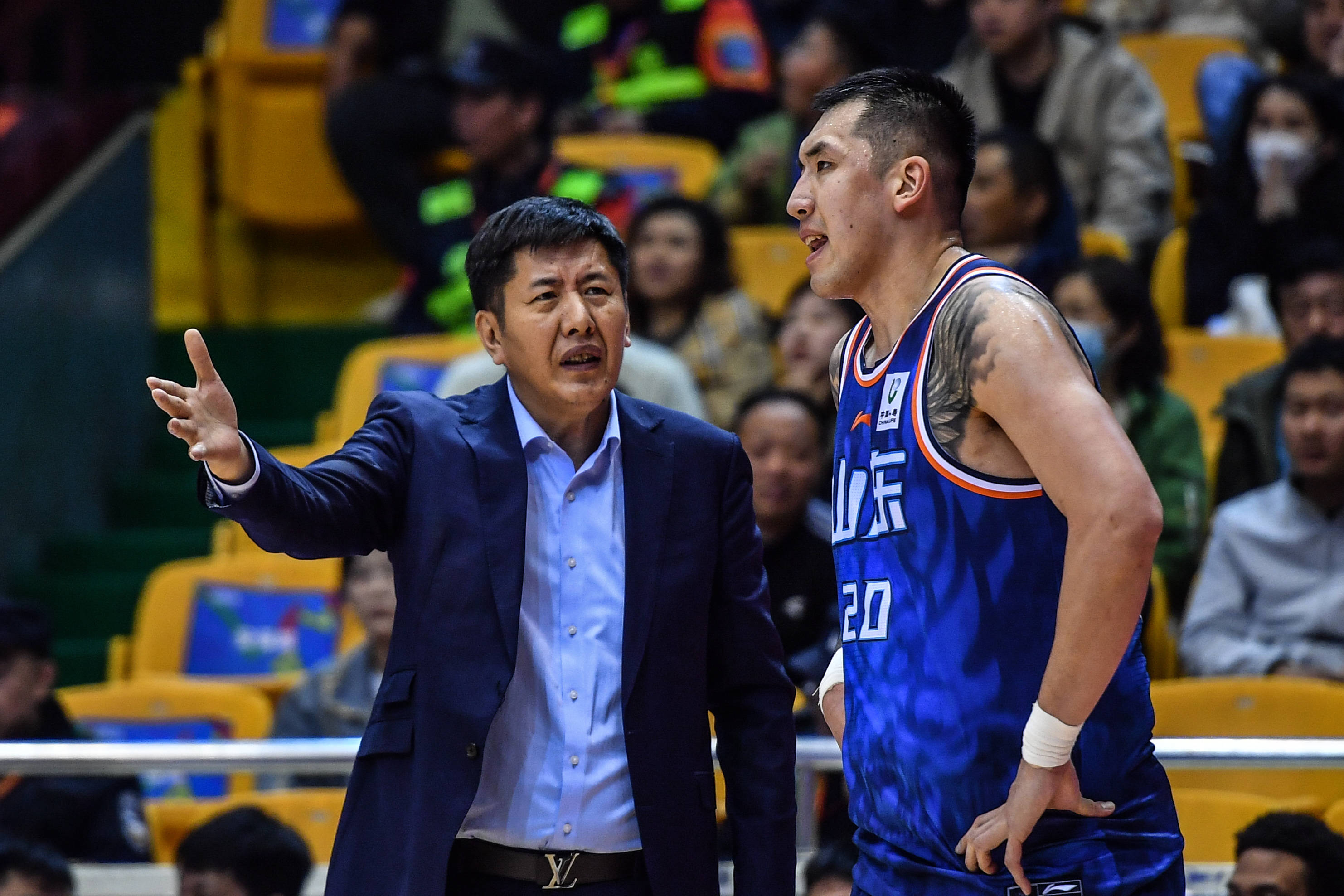 球队备战新赛季CBA联赛,继续冲刺 球队备战新赛季CBA联赛,继续冲刺