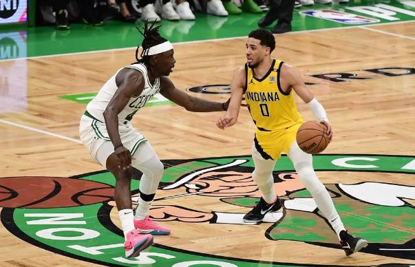 包含热火主场惜败于步行者,季后赛形势不容乐观的词条 包含热火主场惜败于步行者,季后赛形势不容乐观的词条