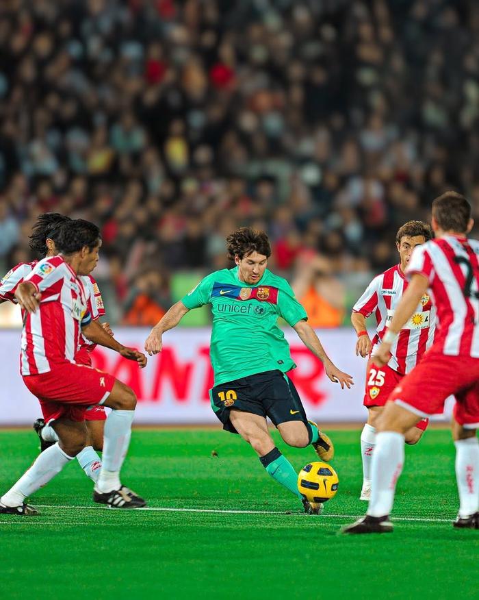 巴塞罗那球队在最新的比赛中获得胜利 巴塞罗那球队在最新的比赛中获得胜利