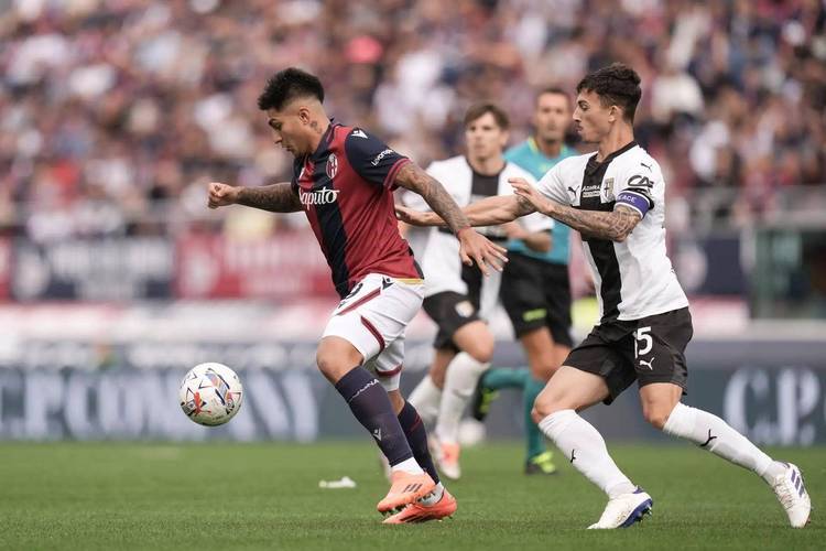 关于那不勒斯主场击败AC米兰，豪取三分的信息