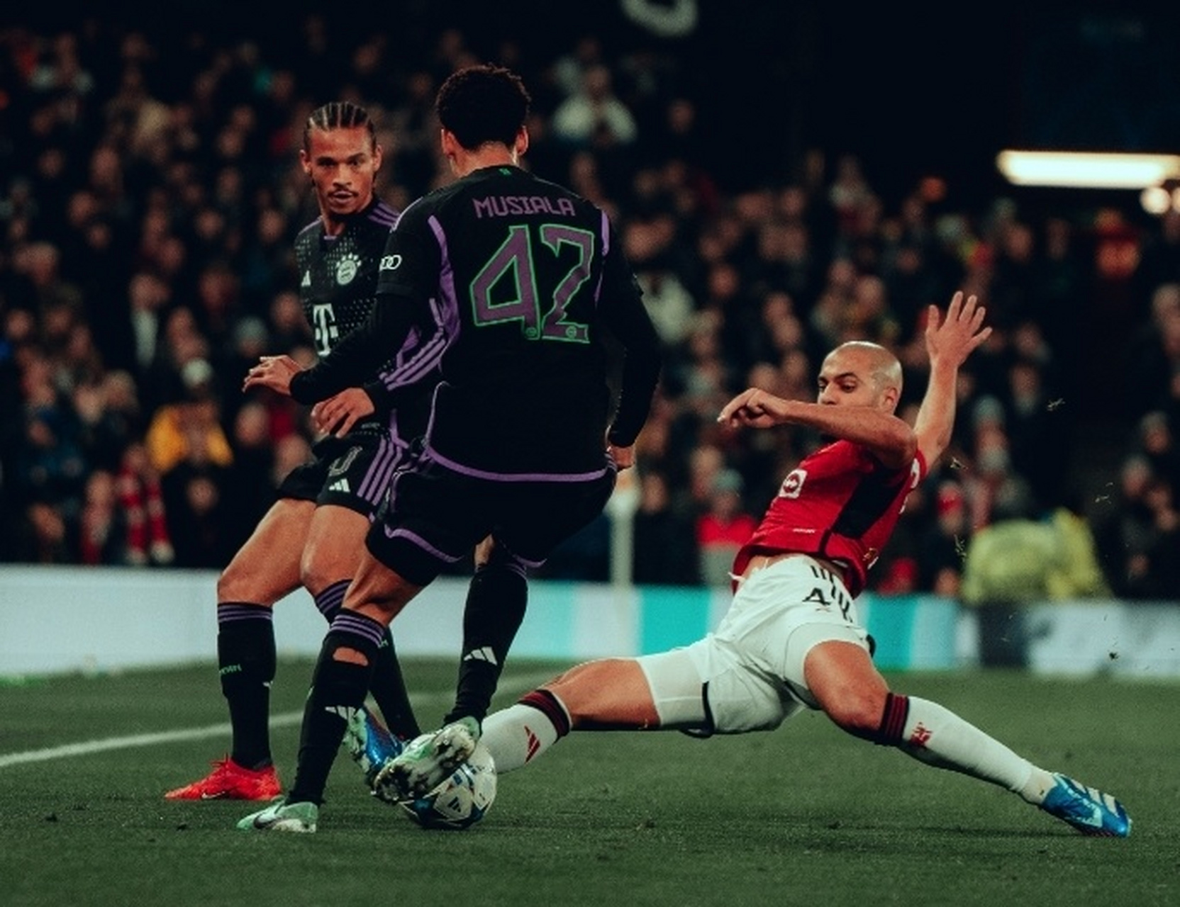 包含安科纳主场输球,保持中下游位置的词条 包含安科纳主场输球,保持中下游位置的词条