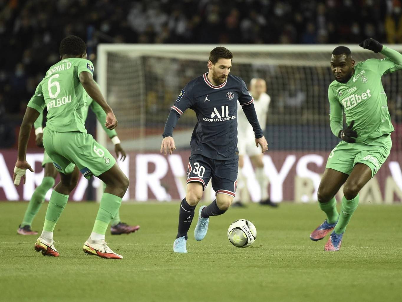 圣埃蒂安裁判争议，备战下一场法甲角逐的简单介绍