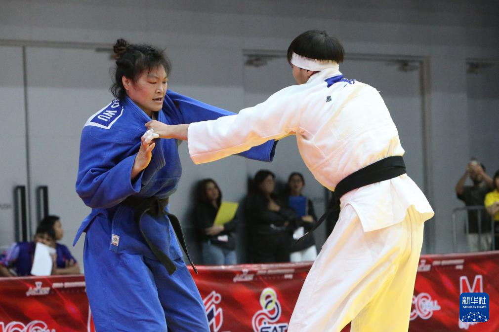 卢森堡选手夺得柔道比赛铜牌