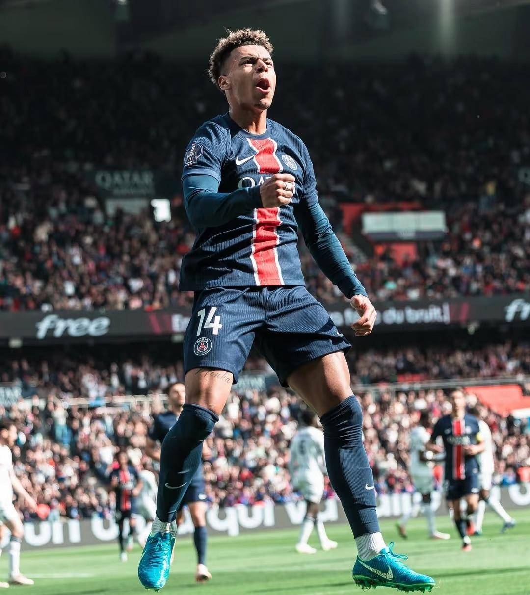 包含巴黎圣日耳曼历史性首胜,晋级半决赛的词条 包含巴黎圣日耳曼历史性首胜,晋级半决赛的词条