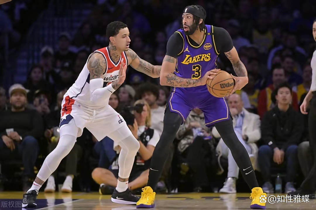 包含人后场双星发挥犀利，击败奇才升至东部第四的词条