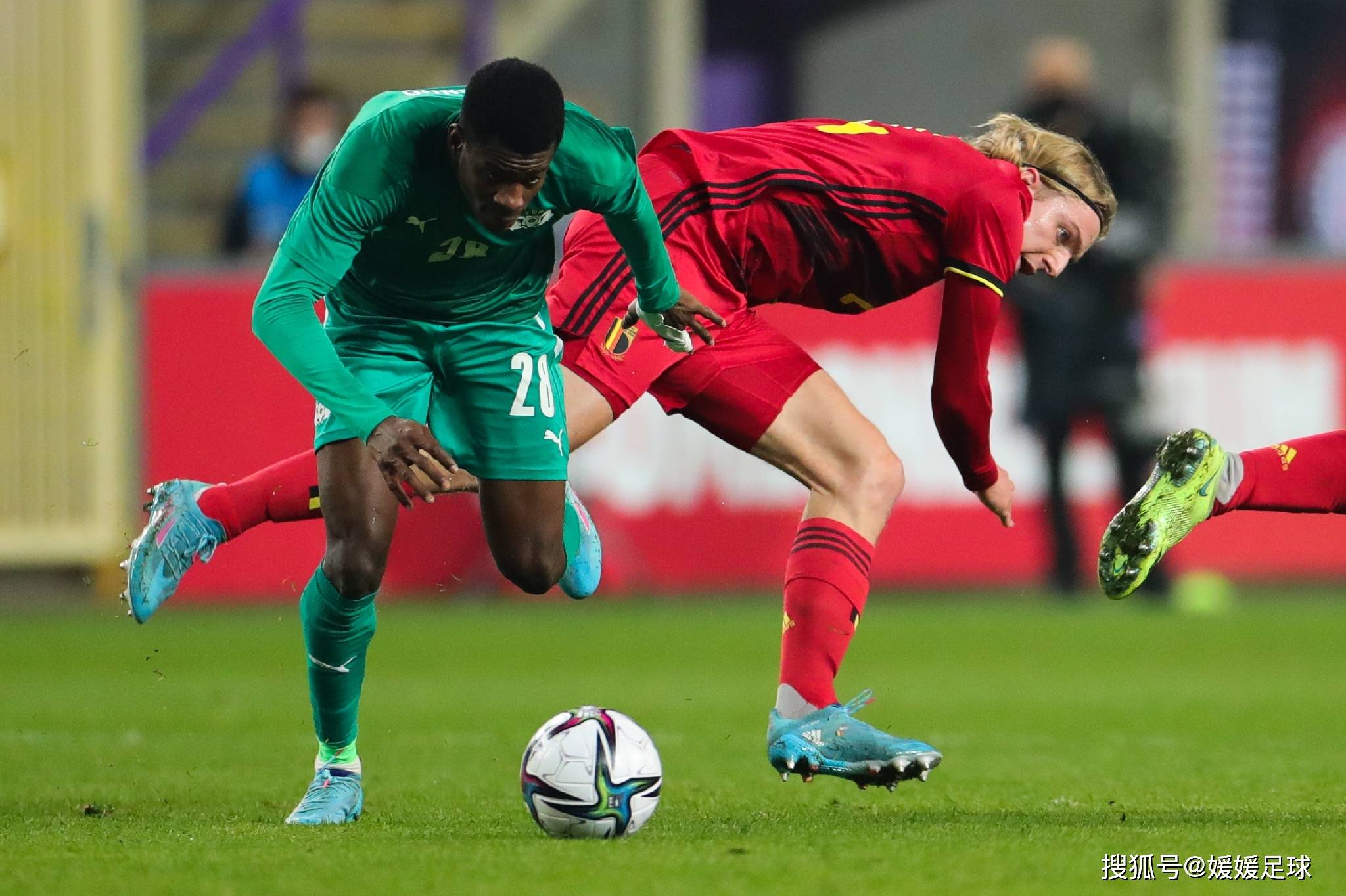 比利时客场不敌荷兰索维茨基建功