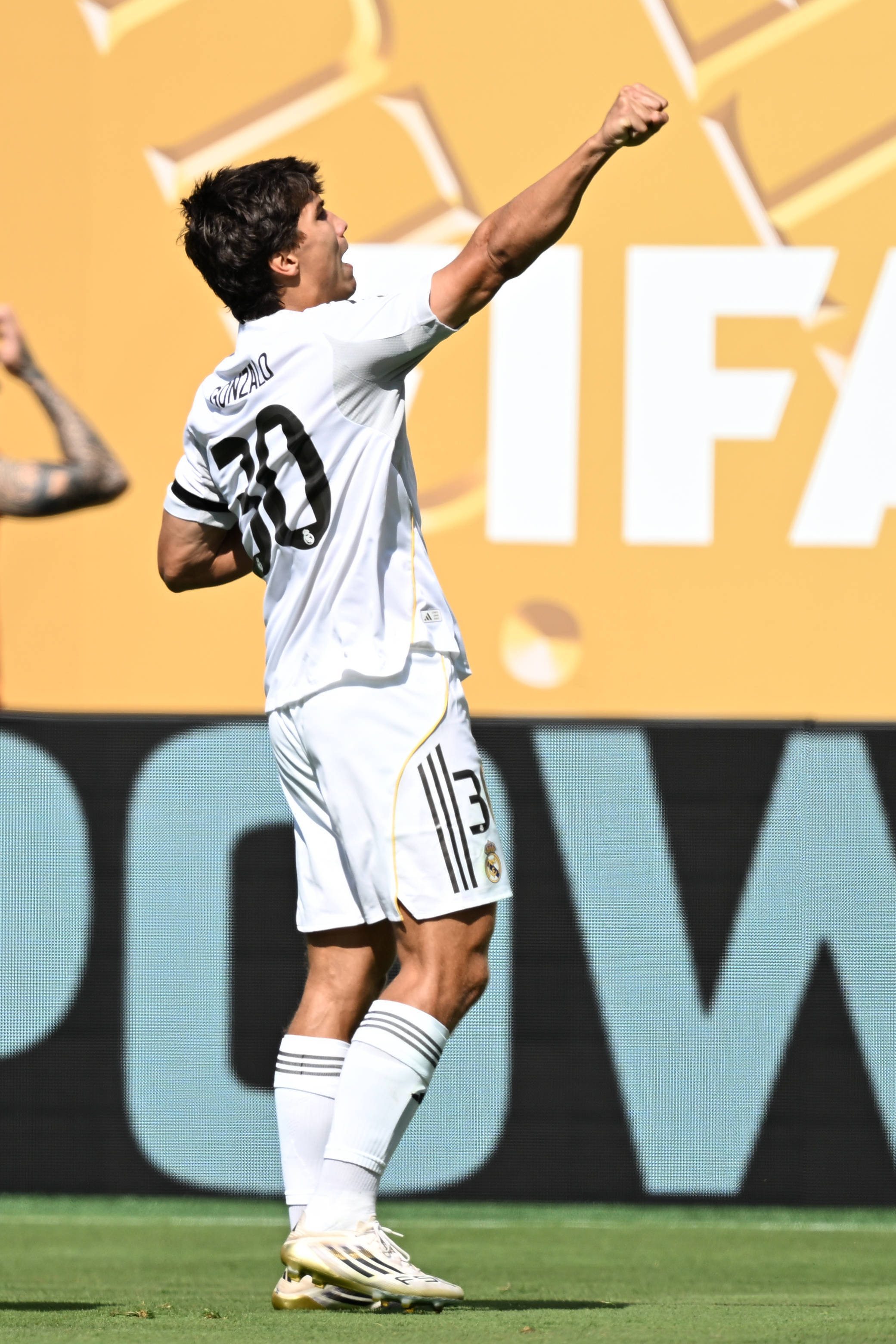 皇家马德里遭遇二连败,同城竞技压倒优势 皇家马德里遭遇二连败,同城竞技压倒优势