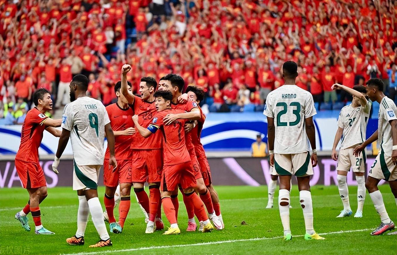 国家代表队表现出色,团队配合高效 国家代表队表现出色,团队配合高效