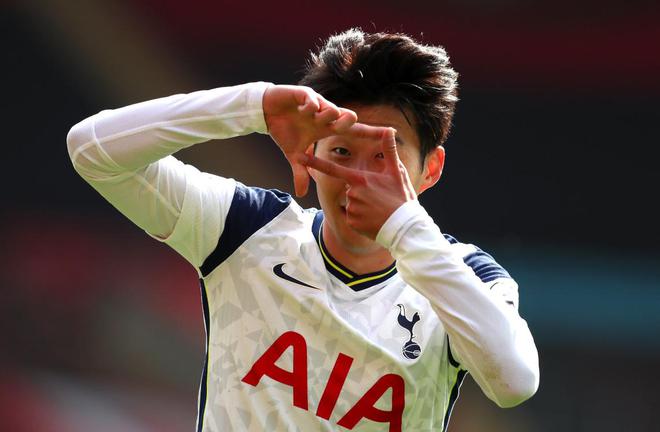 纽卡斯尔遇困难,展现出团结战斗精神 纽卡斯尔遇困难,展现出团结战斗精神