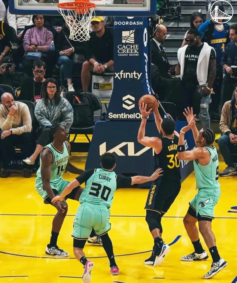 黄蜂客场惨败骑士,遭遇五连败 黄蜂客场惨败骑士,遭遇五连败