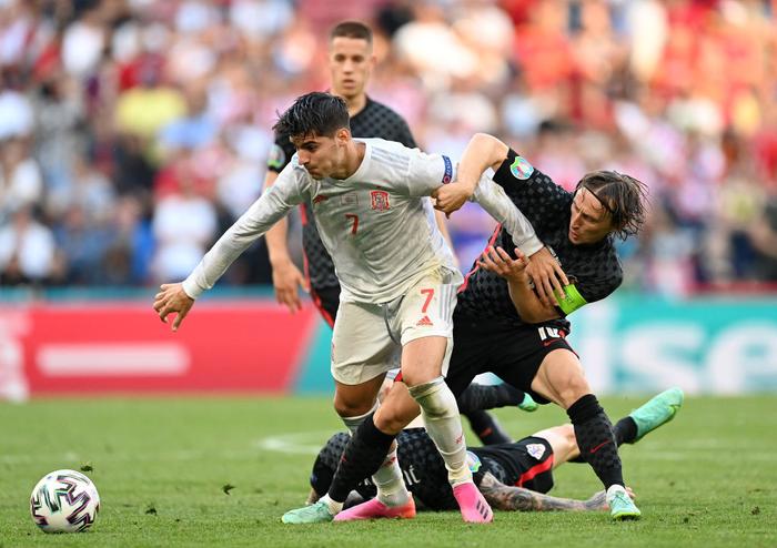 克罗地亚球员多点开花,赢得关键胜利的简单介绍 克罗地亚球员多点开花,赢得关键胜利的简单介绍