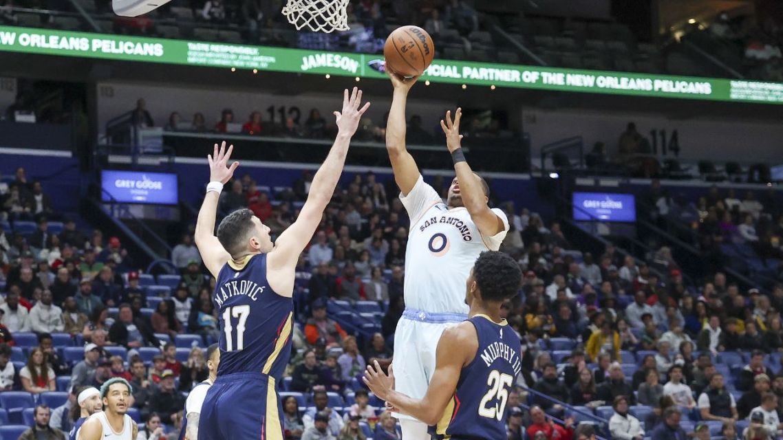 鹈鹕胜马刺,英格拉姆罚球绝杀完成逆转 鹈鹕胜马刺,英格拉姆罚球绝杀完成逆转