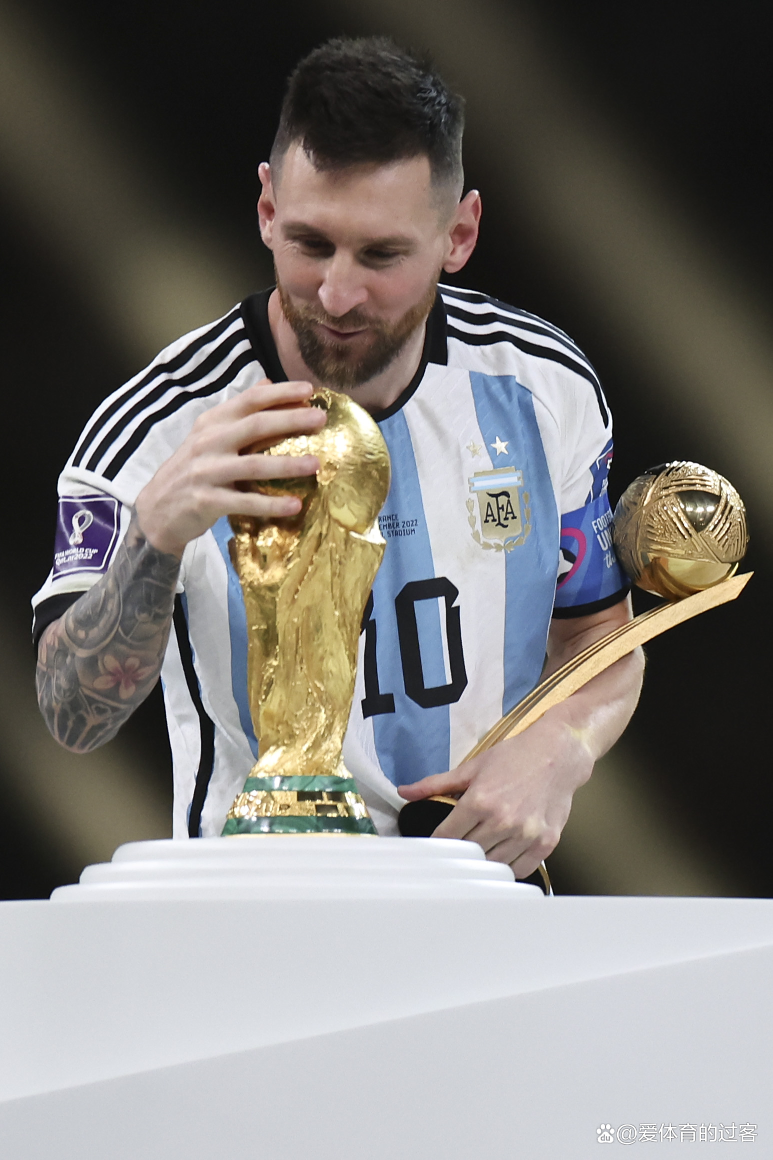 国际足坛精彩赛事体现技艺巅峰