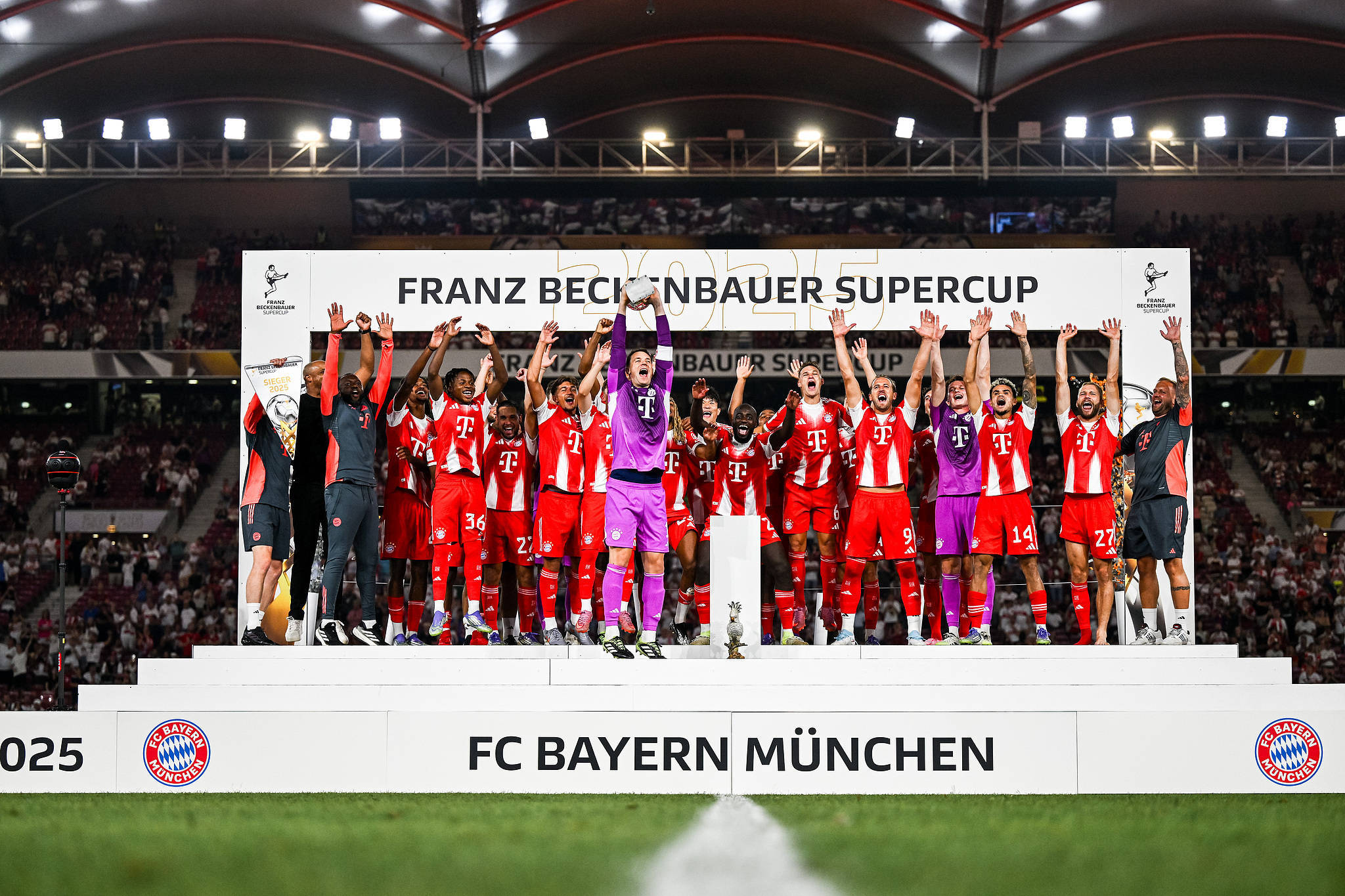 斯图加特球队战术调整，期待反弹