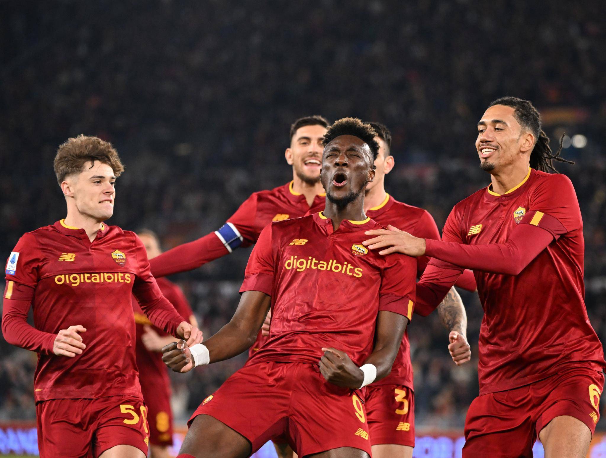 罗马中场博阿滕:恢复状态期待重返首发 罗马中场博阿滕:恢复状态期待重返首发