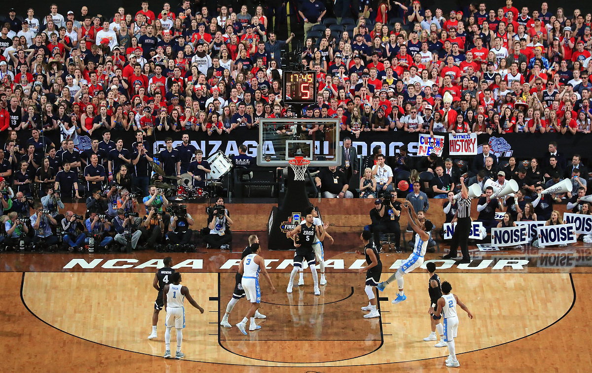 勇士主场击败开拓者,实现六连胜 勇士主场击败开拓者,实现六连胜