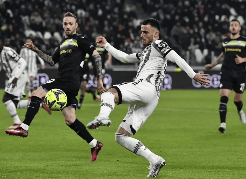 尤文图斯客场不敌拉齐奥:冠军希望受挫的简单介绍 尤文图斯客场不敌拉齐奥:冠军希望受挫的简单介绍