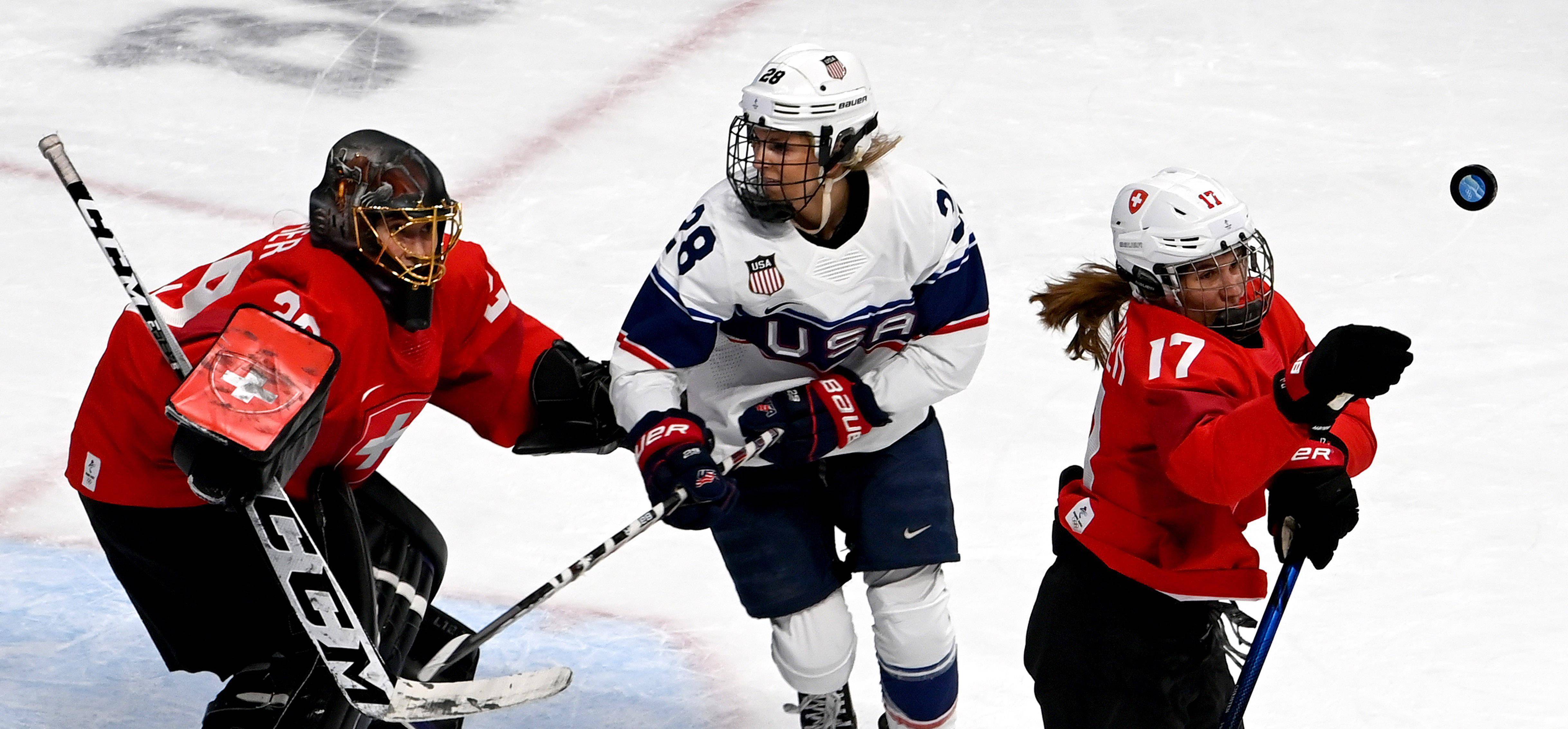 关于瑞士冰球队实力强劲闯入半决赛的信息